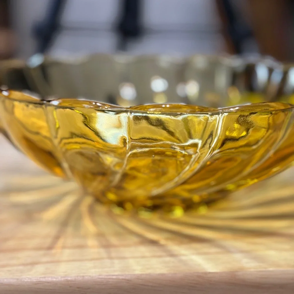 Hazel Atlas‎ Seashell Bowl 9inAmber Capri Swirl MCM Vintage